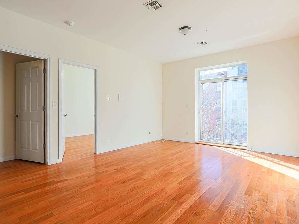 1st image of 185 Clifton Pl APT 2F