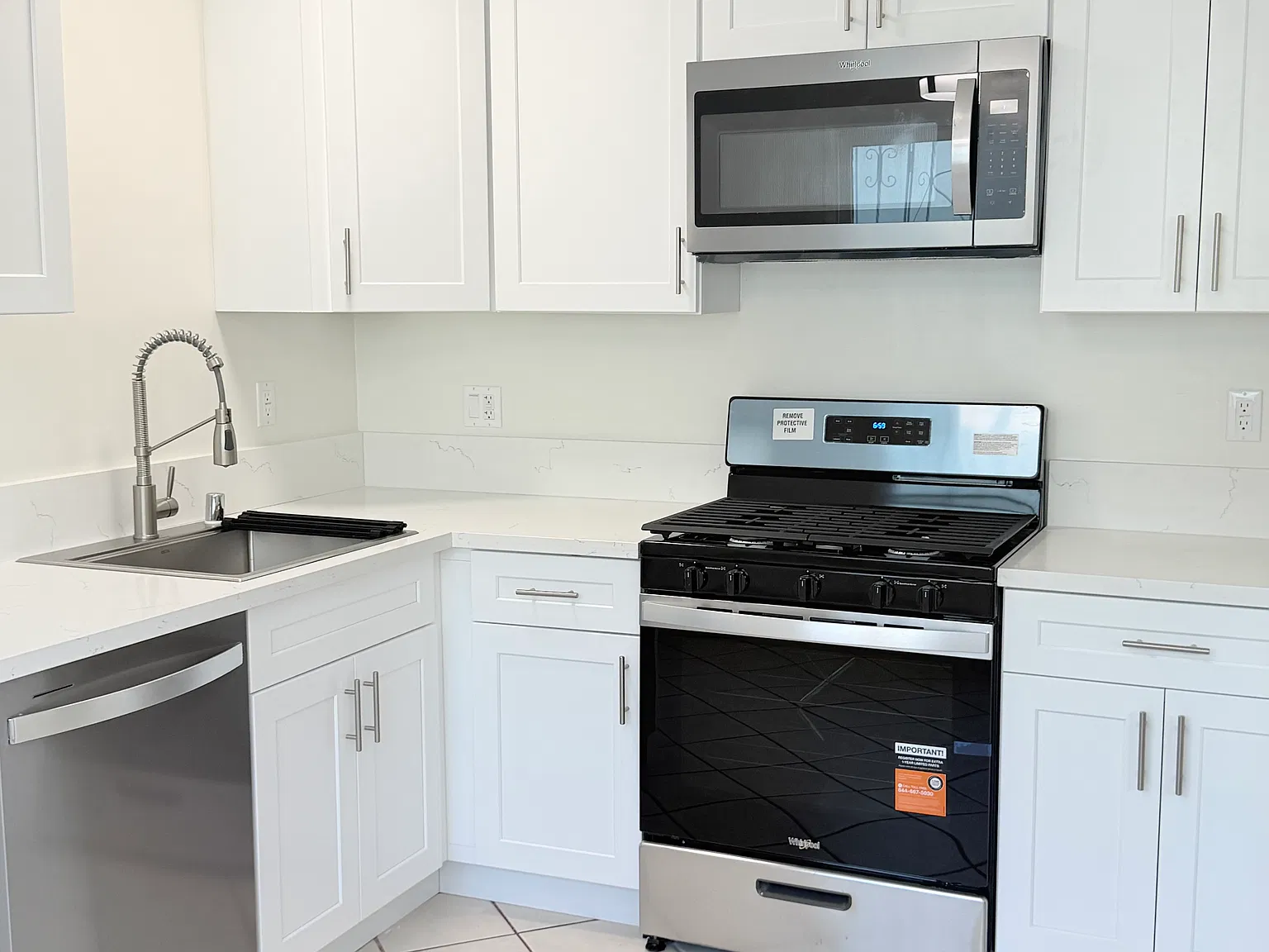 1 bed, $2,095 — Photo 2