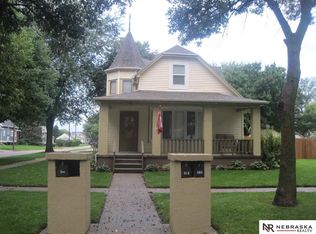 300 N Fried Ave, Oakland, NE 68045