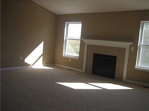 5th image of 540 Heartwood Ln