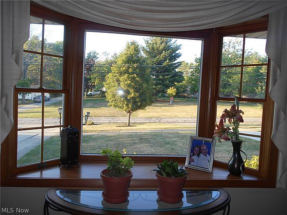 5th image of 18143 Strongsville Blvd