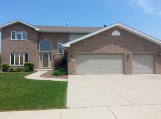 8659 Monaghan Dr, Tinley Park, IL 60487