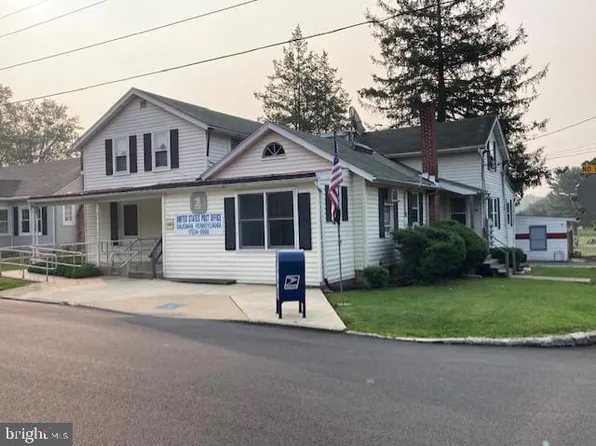 220 Rosedale Ave, Bausman, PA 17504