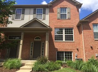 424 Conservatory Ln, Aurora, IL 60502