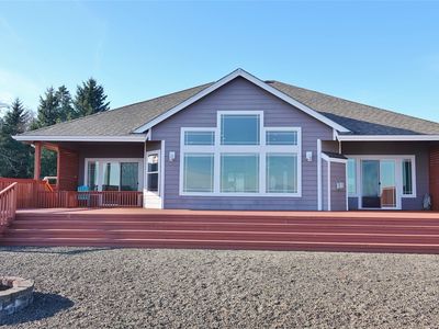 332 Harbor View Loop SE, Ocean Shores, WA, 98569