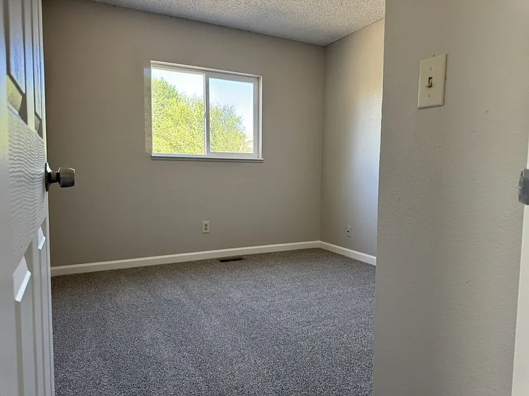 600 Blossom Field Rd — Photo 23