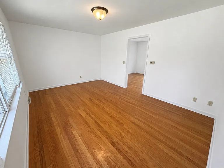 53 N Main St #1A — Photo 2