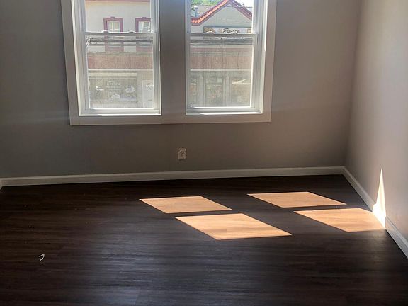 3rd image of 807 Summer Ave #1A