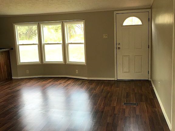 3rd image of 13275 Harbor Dr