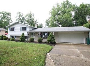 8150 Yorkshire Dr, Mentor, OH 44060