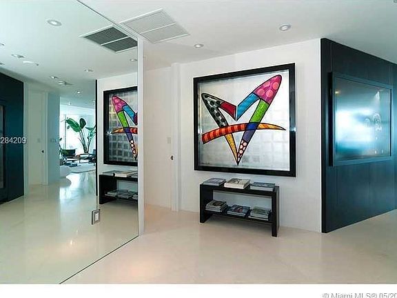 4th image of 200 Biscayne Blvd Way APT 4701