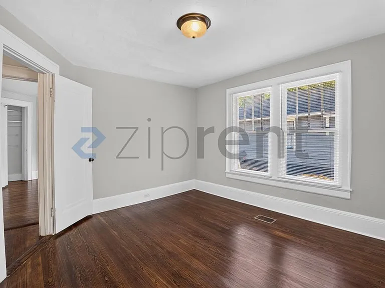 241 Stovall St SE — Photo 24