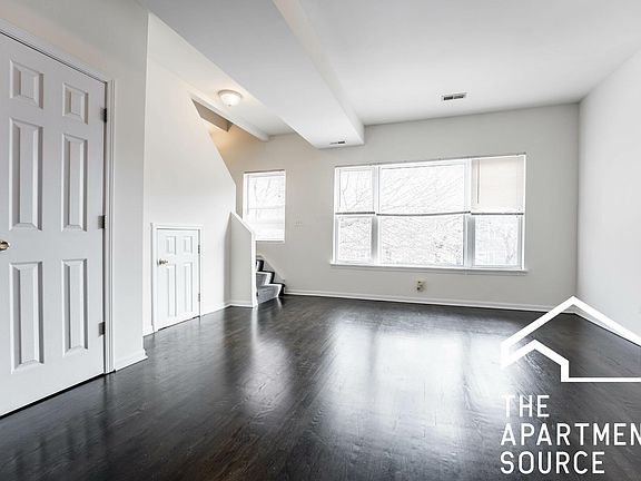 3rd image of 2438 N Ashland Ave #Nbccdqcnm