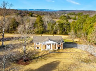 726 Montview Rd, Lenoir City, TN 37771