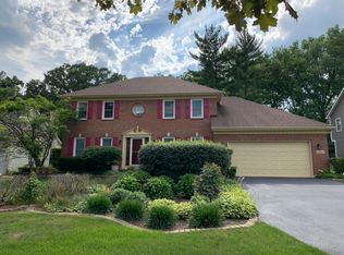 6317 Greene Rd, Woodridge, IL 60517