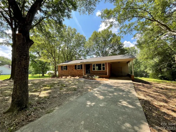 2214 Peony Ln, Lancaster, SC 29720