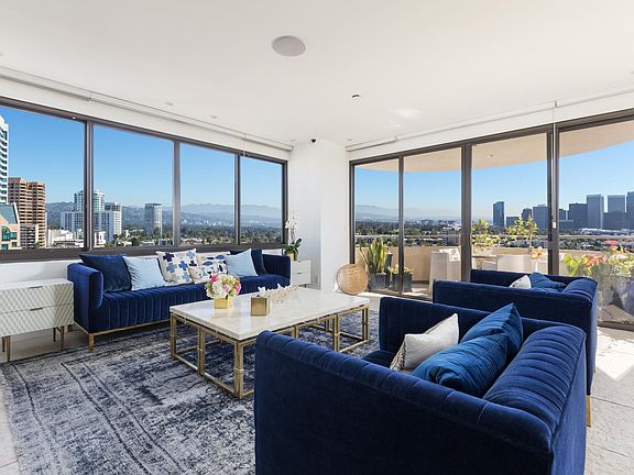 Formal Area - Outward View