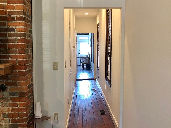 4th image of 35 E Russell St