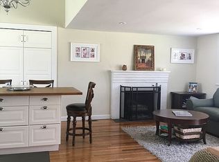 7 Middlesex Rd, Sharon, MA 02067