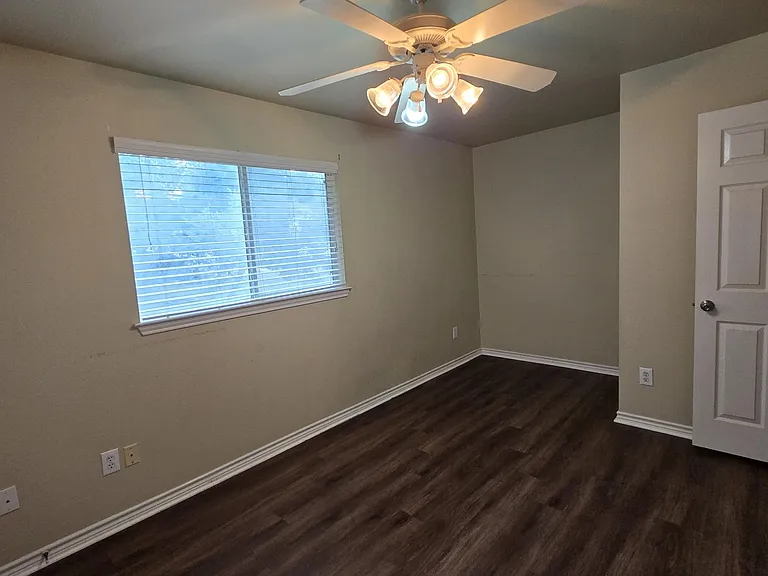 7126 Tourant Rd — Photo 11
