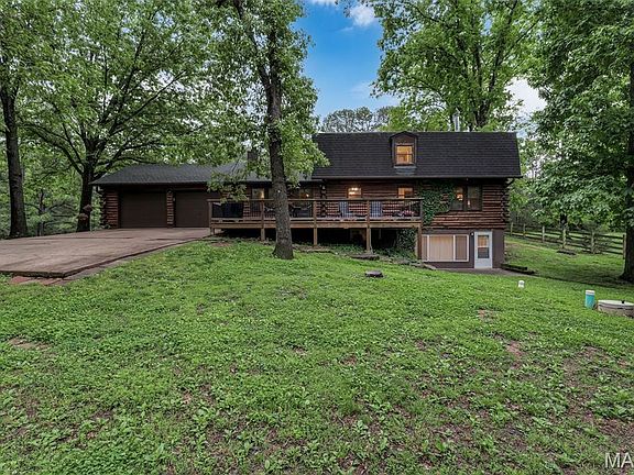 2nd image of 7 Wilderness Ln