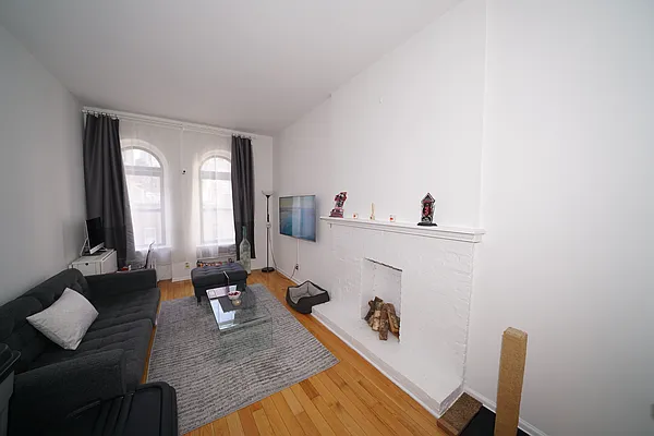 Rented by Corcoran | media 7