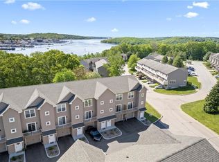 64 Scotch Cap Rd #172, Quaker Hill, CT 06375