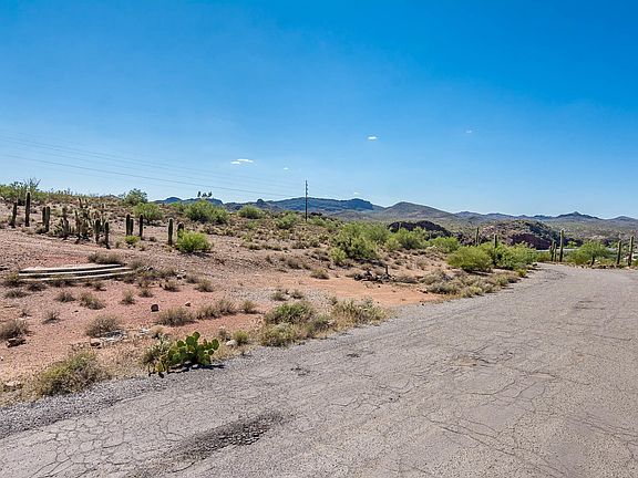 3rd image of 44004 N Us Highway 60
