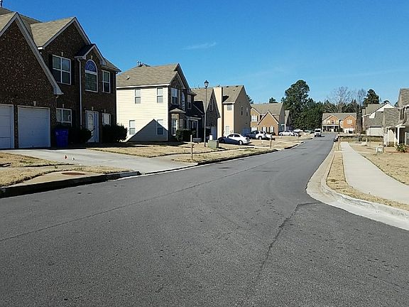 4th image of 3131 Avondale Dr SE