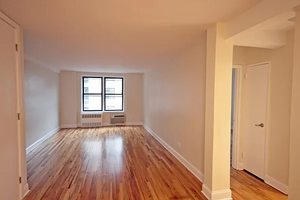 Rented by Real Direct | media 16