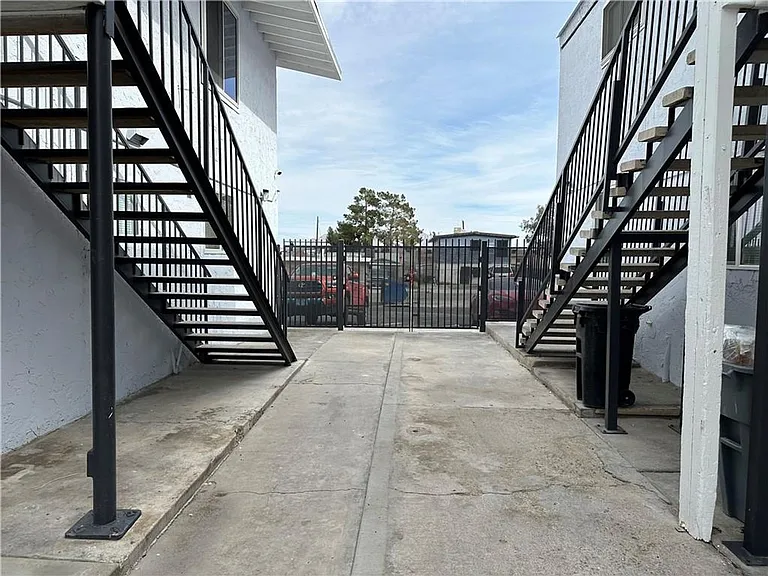 625 N 11th St #C — Photo 12