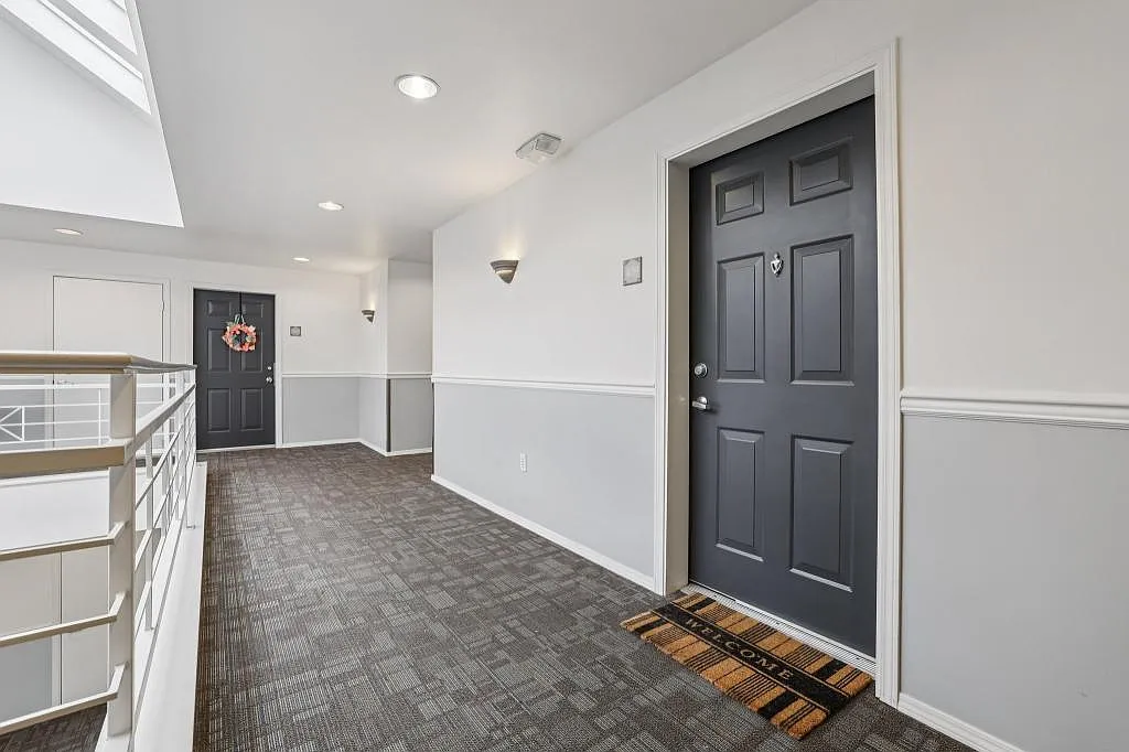 Uptown Condos - 1 bedroom — Photo 3