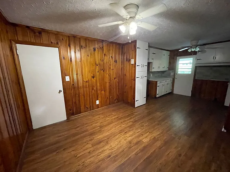 709 Branton Dr — Photo 10