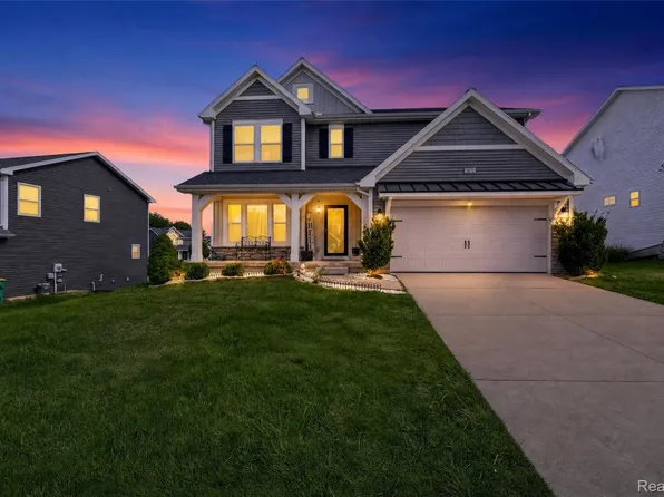 3672 Taunton Trl, Portage, MI 49024