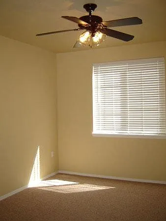 2 bed, 1176 sqft, $1,700 — Photo 4