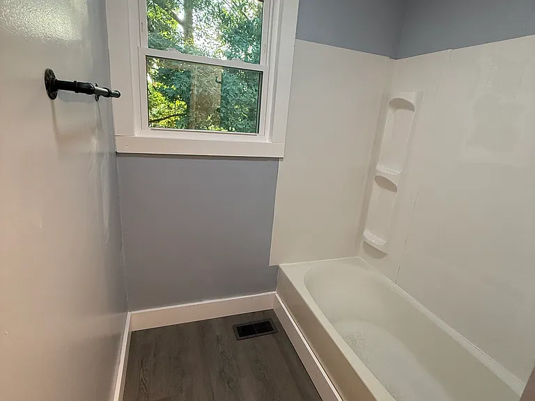 1922 Atkins Dr — Photo 18