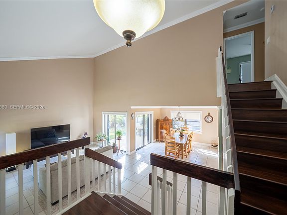 3rd image of 15552 SW 48th St