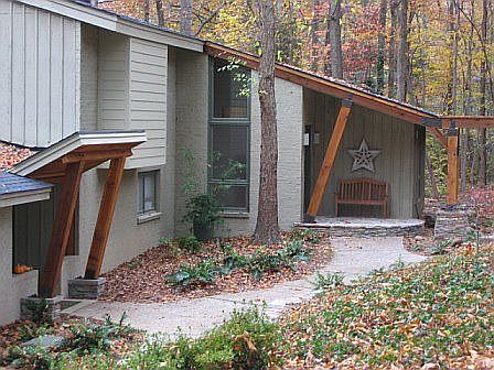 2nd image of 913 Sumac Dr