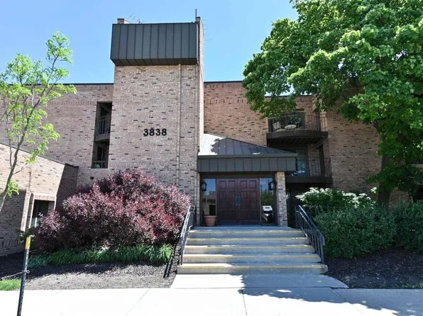 3838 North Oakland AVENUE #268, Shorewood, WI 53211