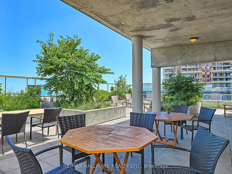 39 Parliament St #916 — Photo 36