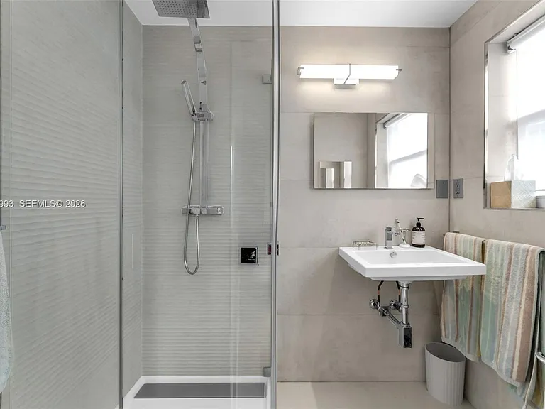 4925 Collins Ave #11E — Photo 19