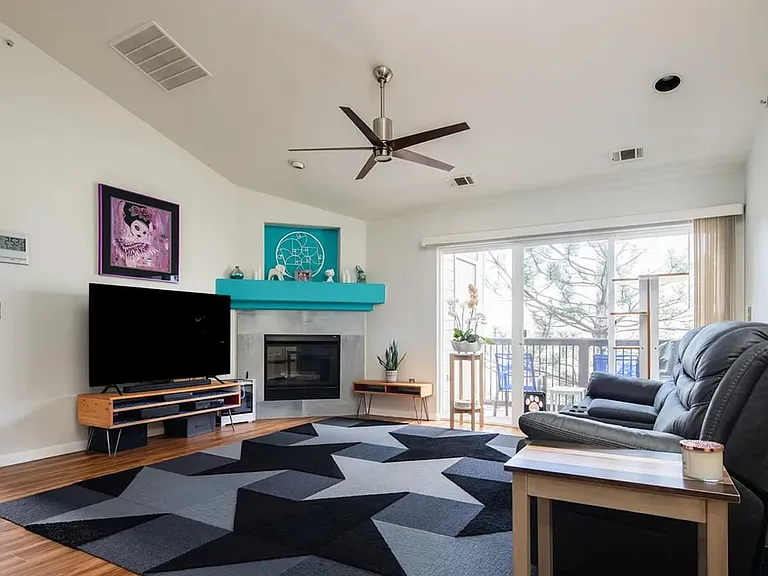 7435 S Alkire St #302 — Photo 2