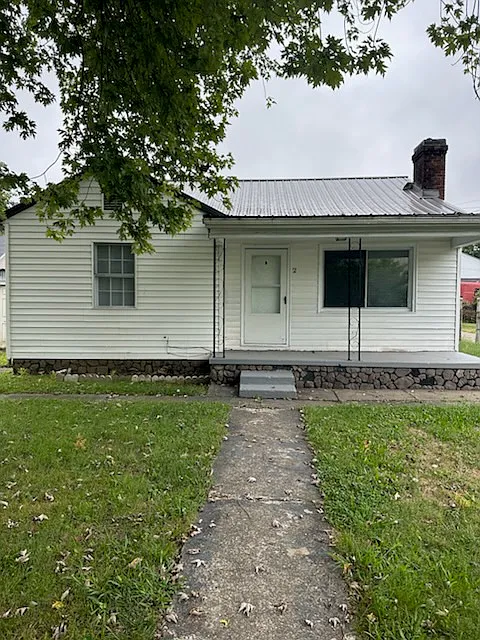 2 bed, 748 sqft, $1,200 — Photo 3