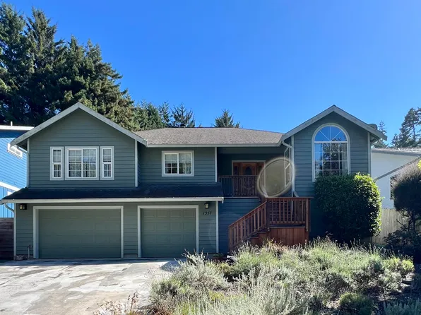 1357 Brady Ct, McKinleyville, CA 95519