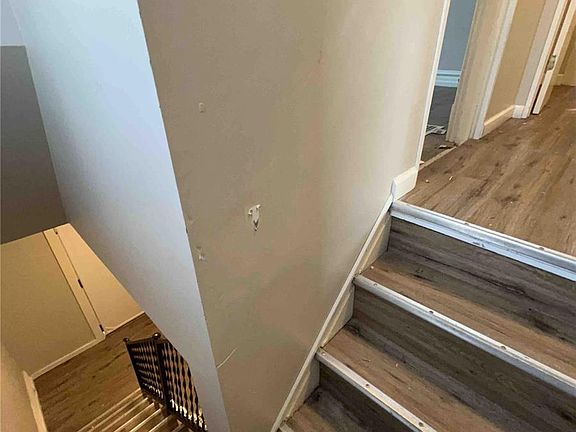 5th image of 4723 Varrelmann Ave