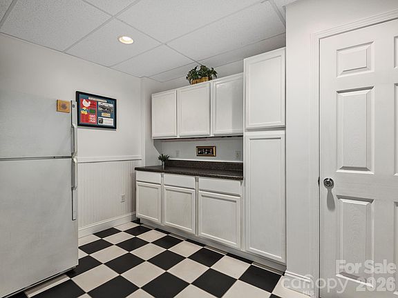30th image of 420 Chimney Rock Dr