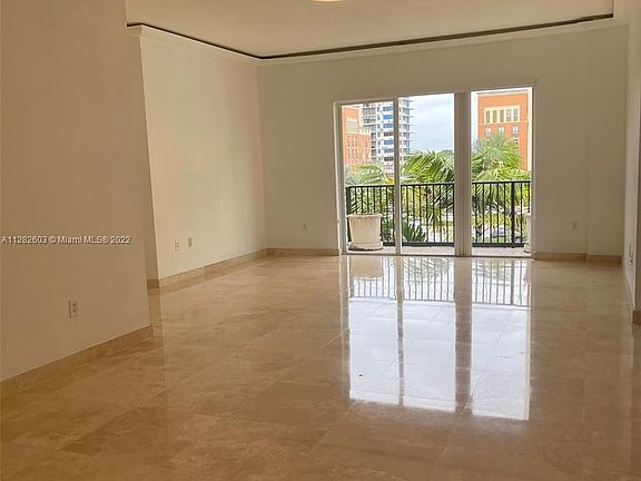 4th image of 650 Valencia Ave Unit 403