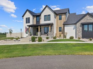 518 Moonstone Ln, Billings, MT 59106
