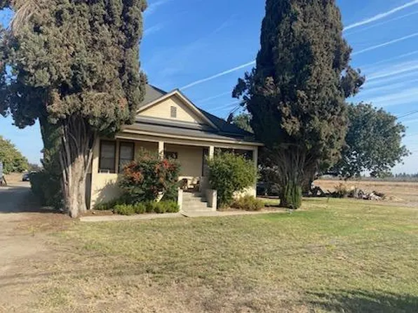 2046 E Goshen Ave, Visalia, CA 93292