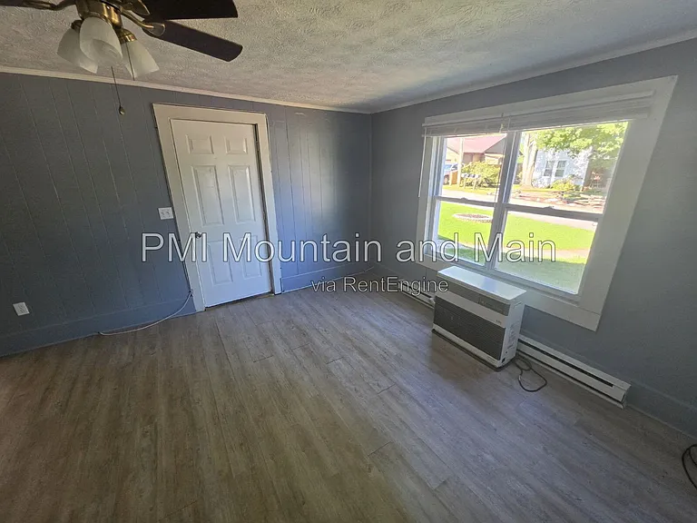 51 Summit St #1 — Photo 5
